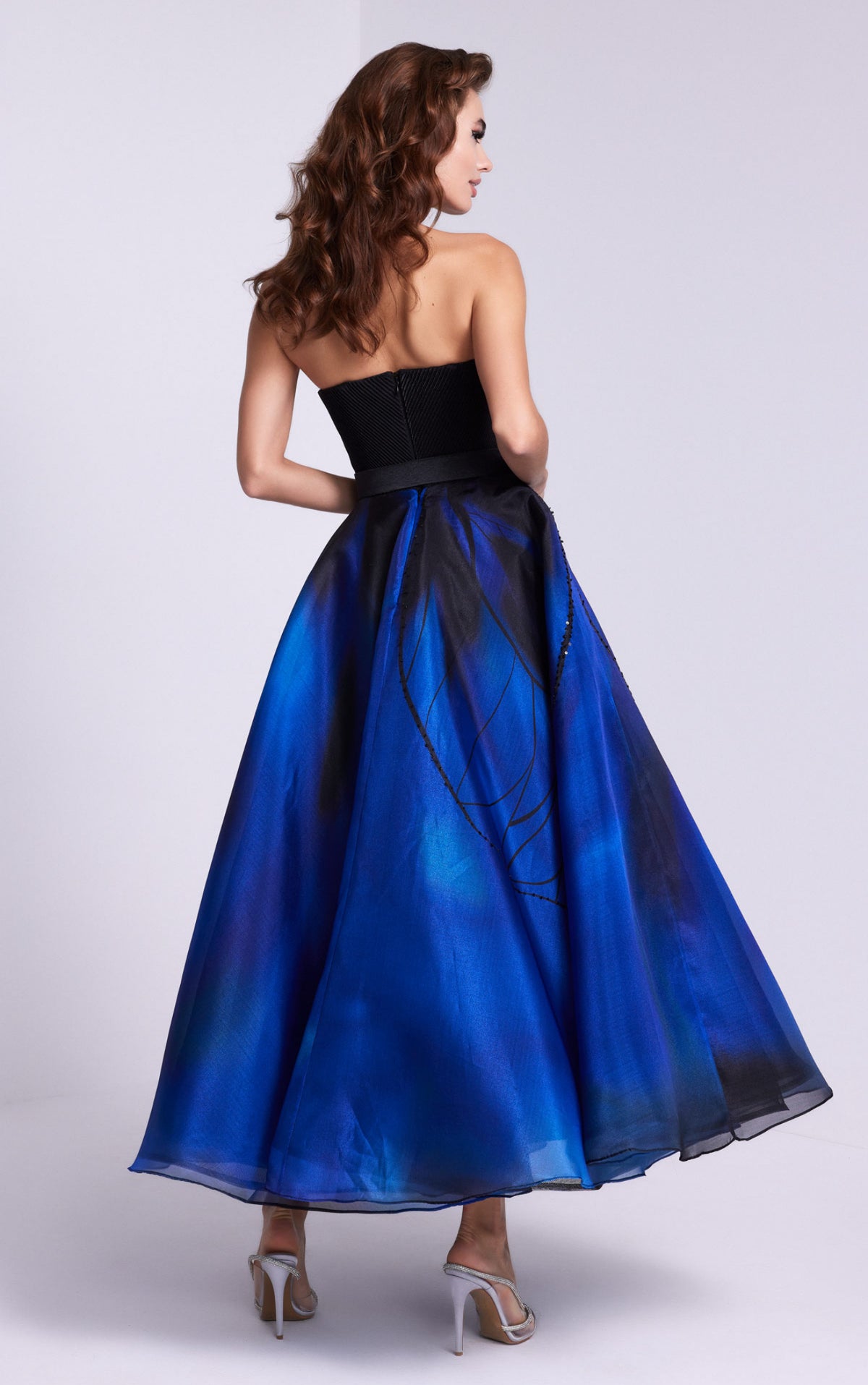 Nour N0581 — Black