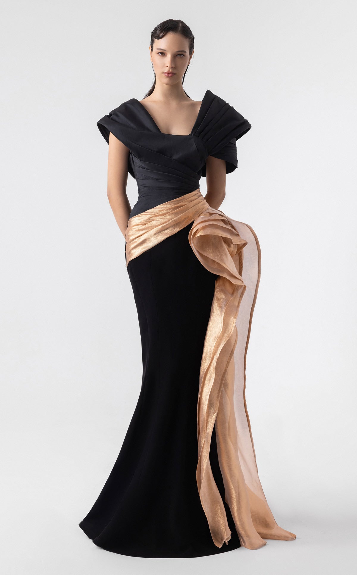 Gaby Charbachy G1910 — Black & Champagne
