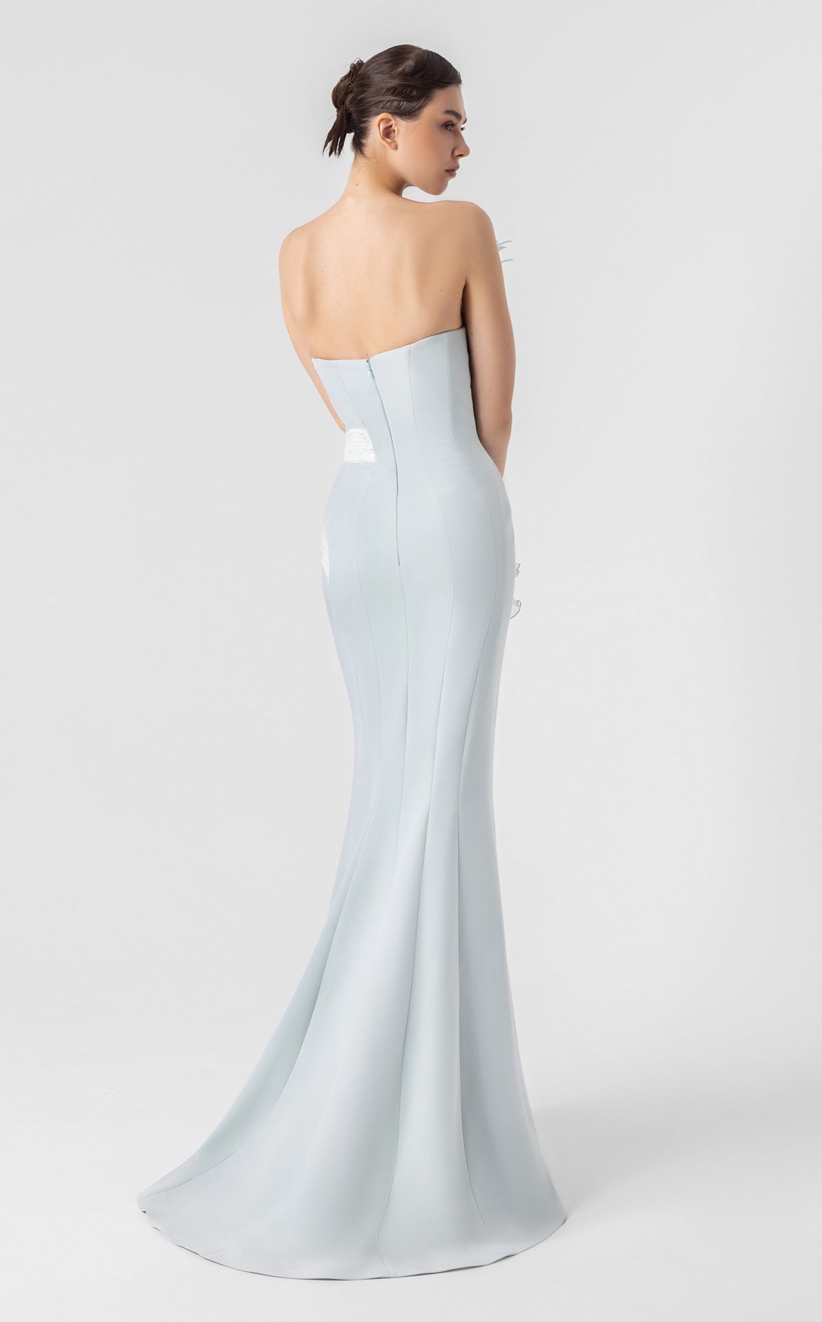 Gaby Charbachy G1904 — Mint & White