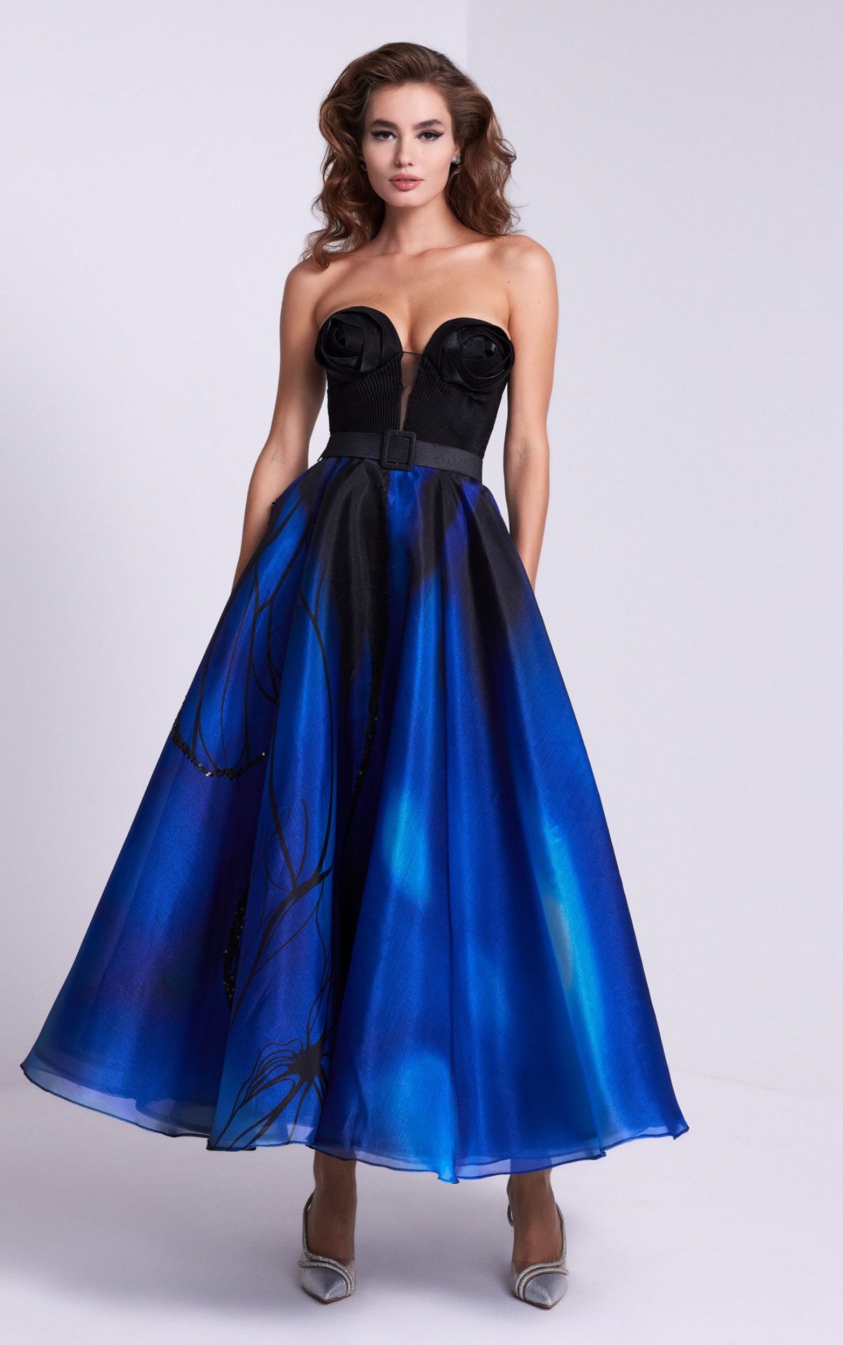 Nour N0581 — Black