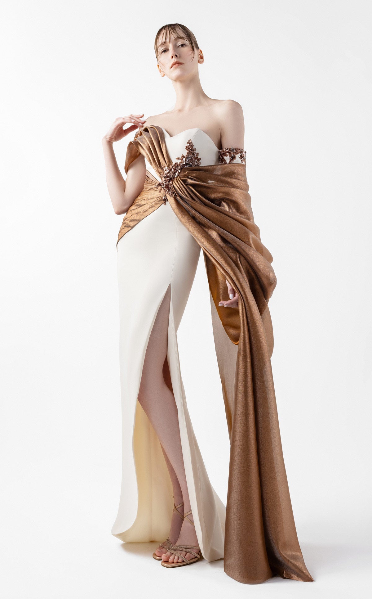 Gaby Charbachy G2030 — front 3