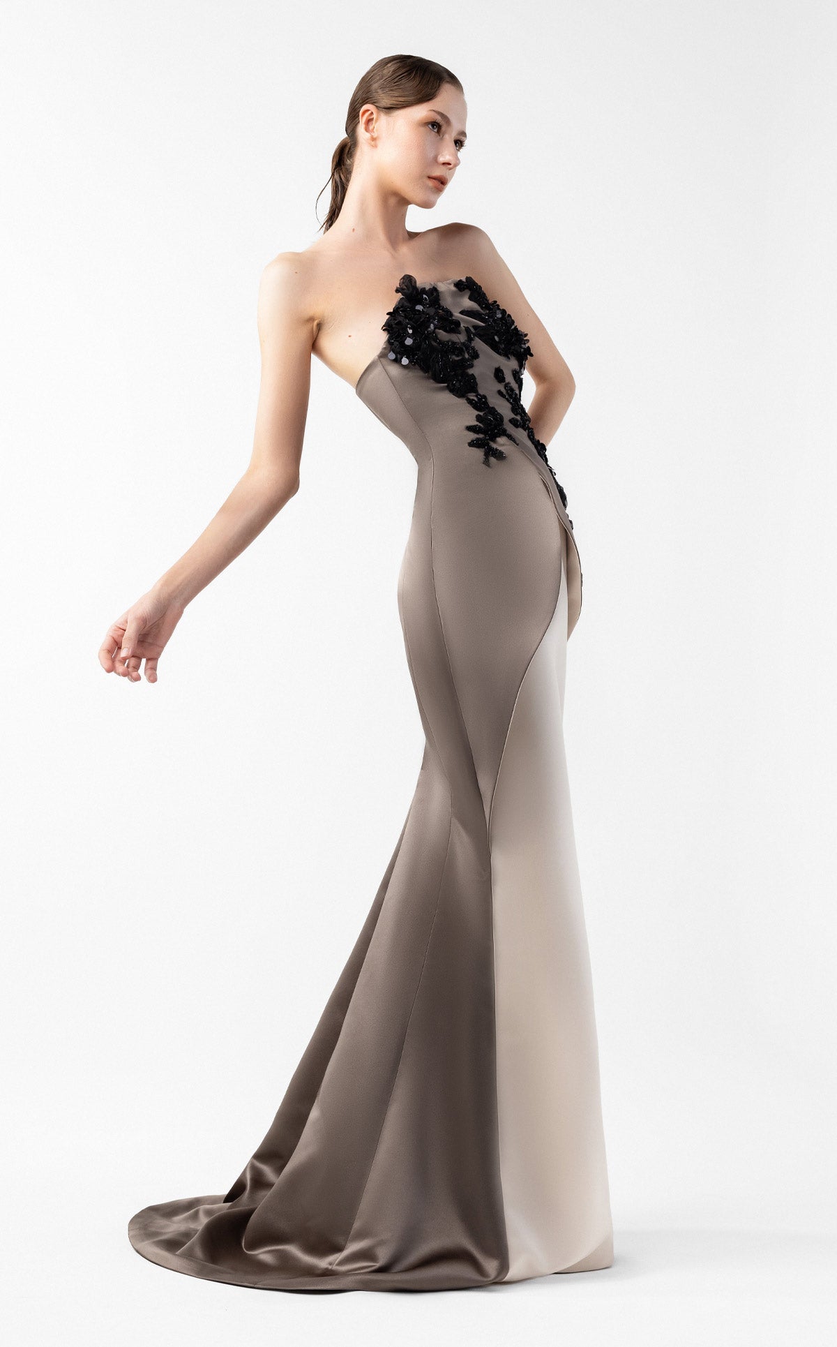 Gaby Charbachy G2045 — Brown — front 3