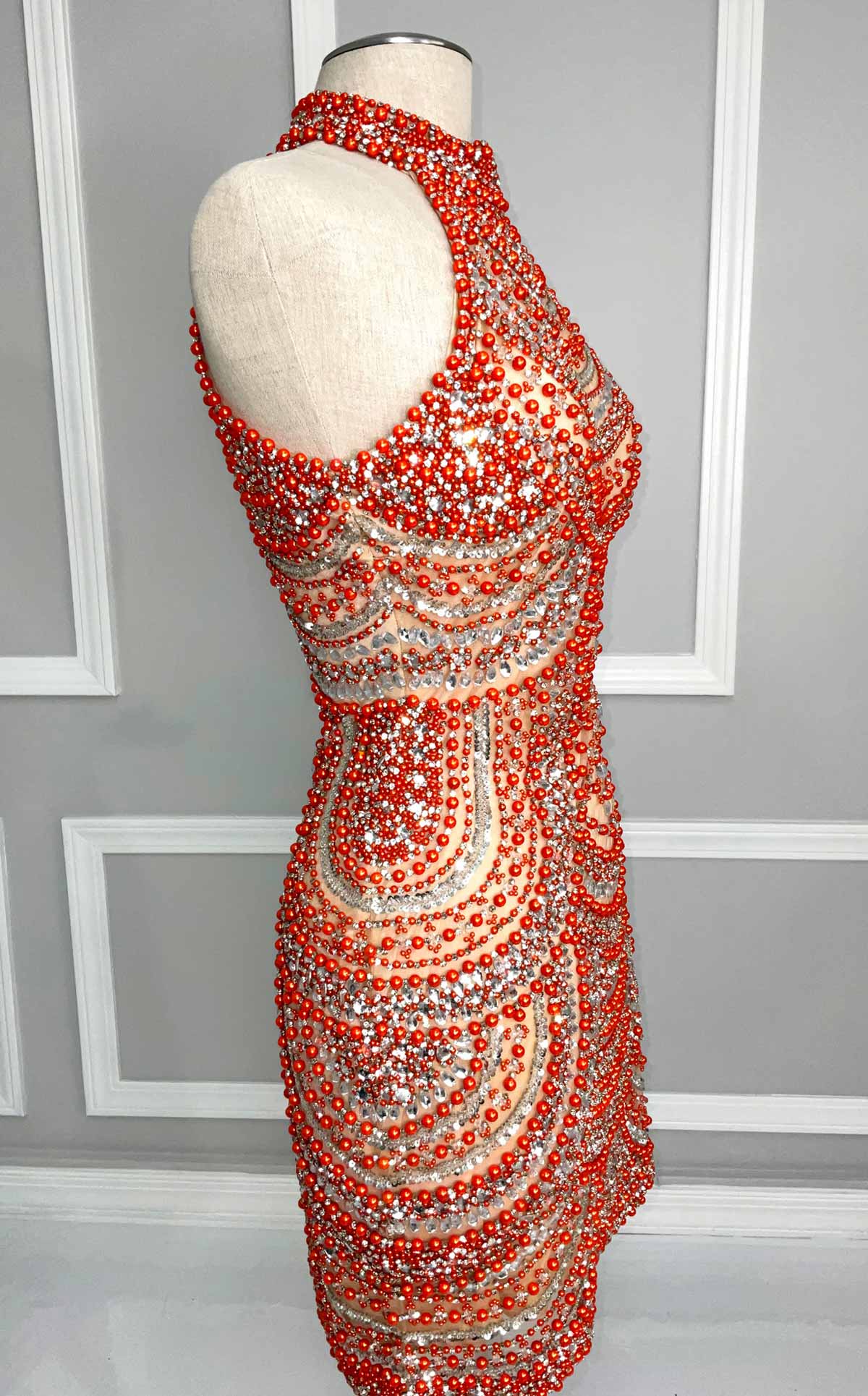 MNM Couture M1143 — mannequin front 3