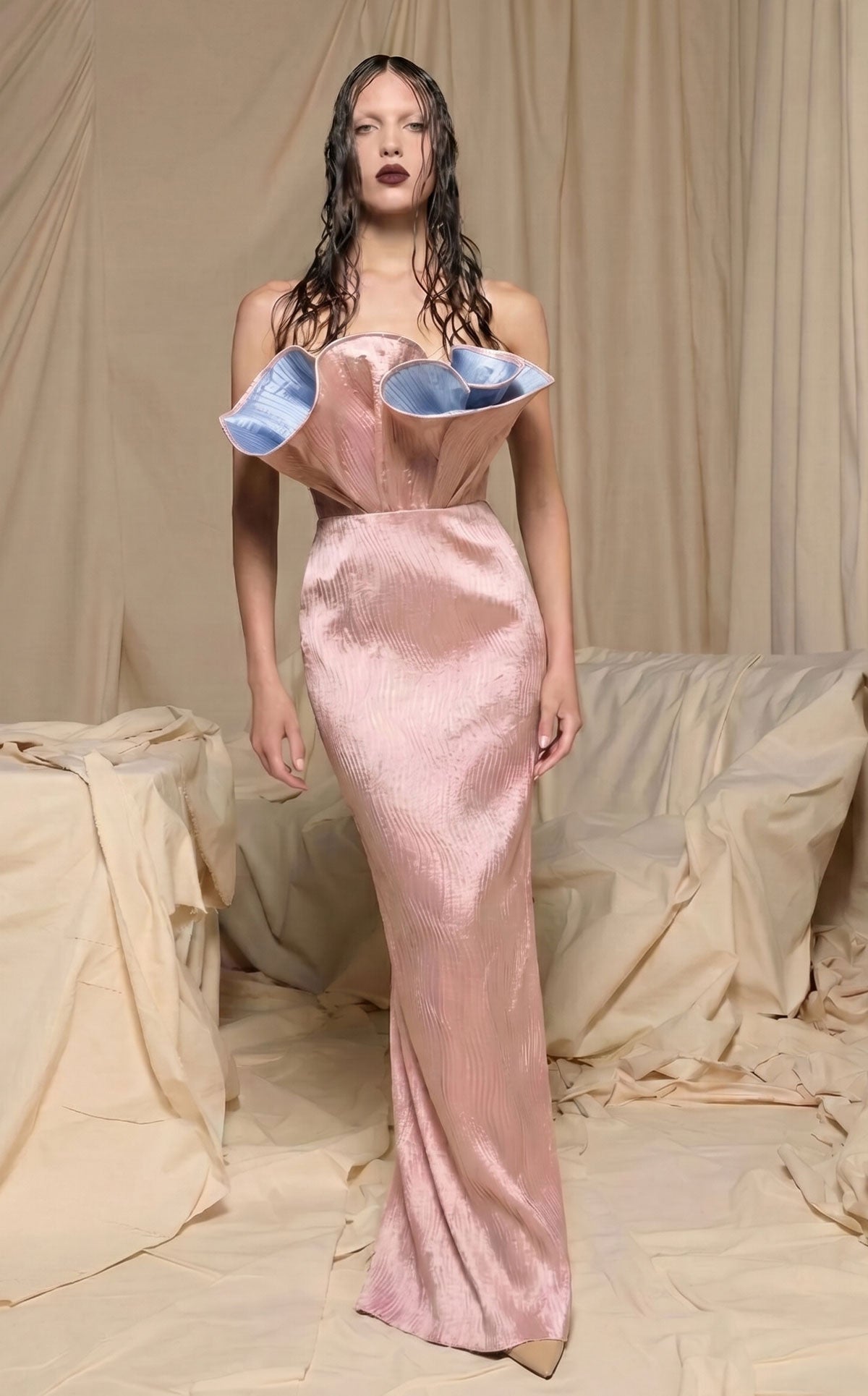 Nour N0704 — front 6